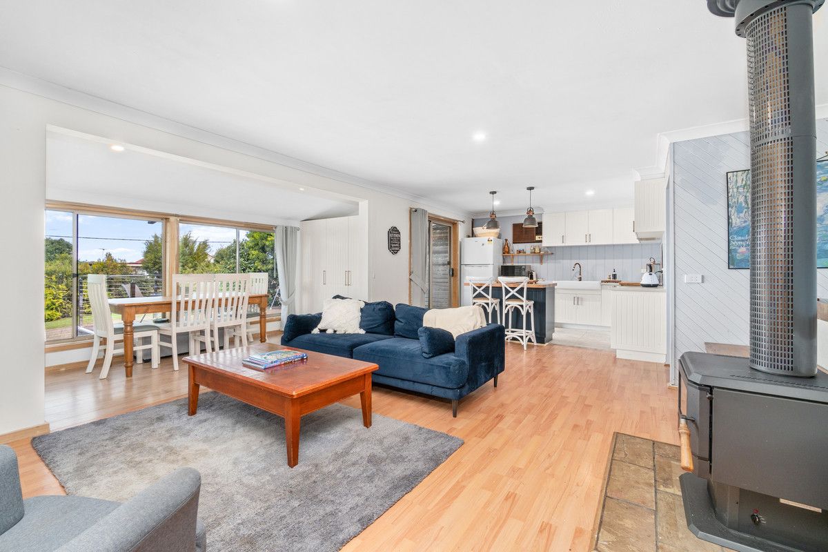 23 Katrina Crescent, Glenmaggie VIC 3858, Image 2