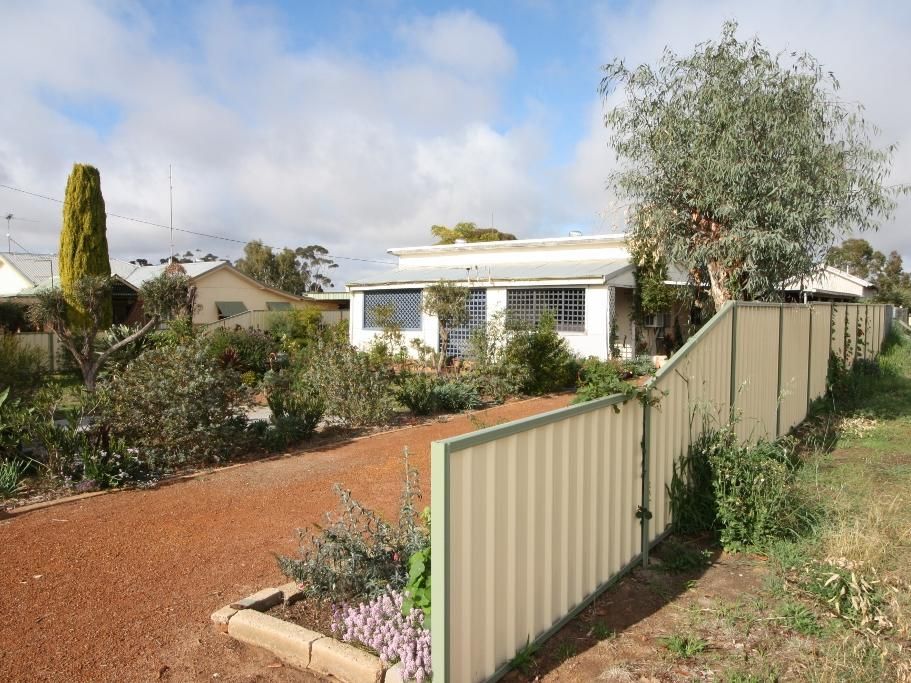 71 Harvey strret, Dumbleyung WA 6350, Image 1