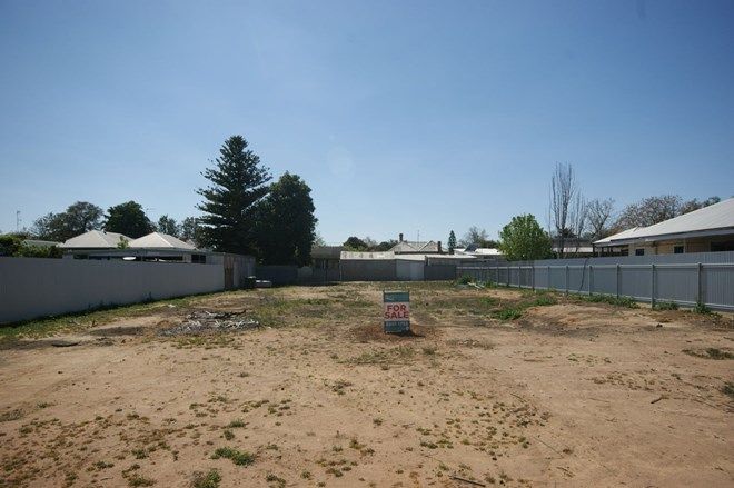 Picture of 343 Wood St, DENILIQUIN NSW 2710