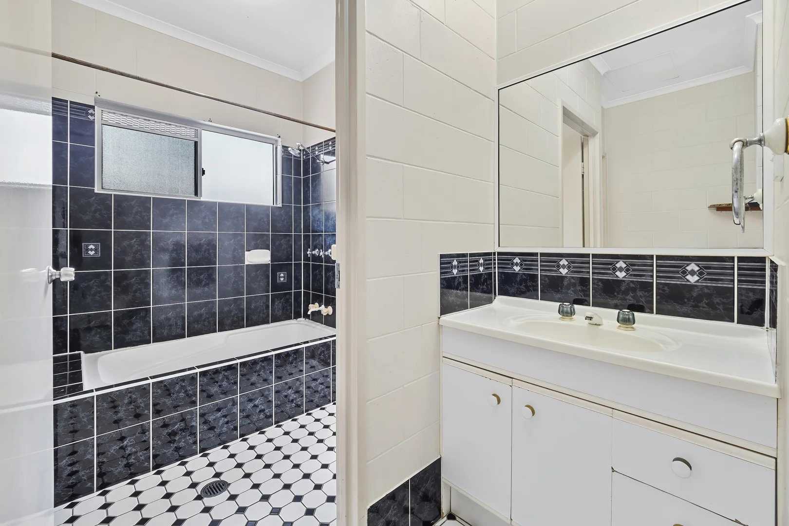 Additional image 8 of 9 Cattleya Close, Edmonton QLD 4869