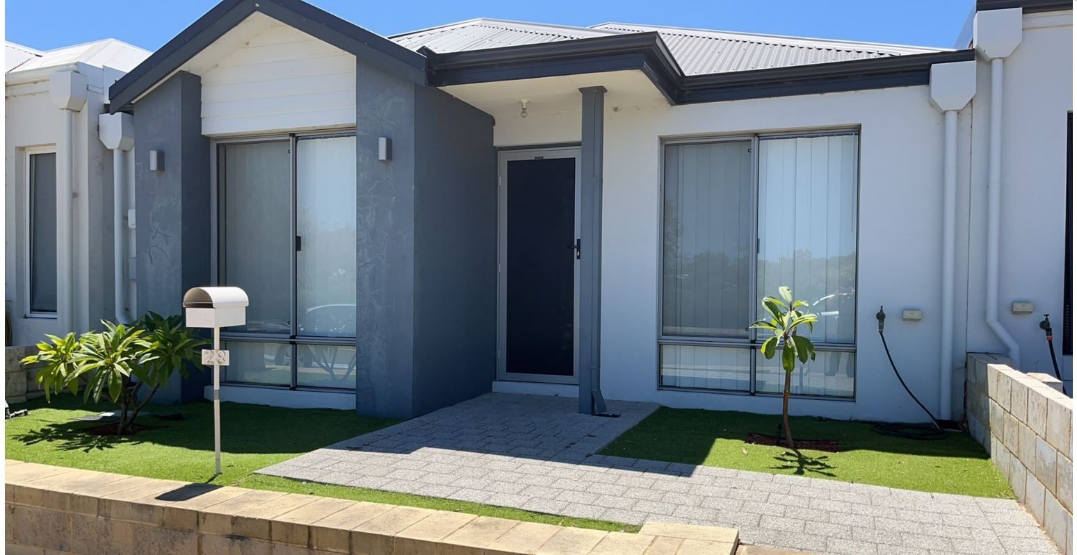3 bedrooms House in 28 Butterleaf Road BALDIVIS WA, 6171