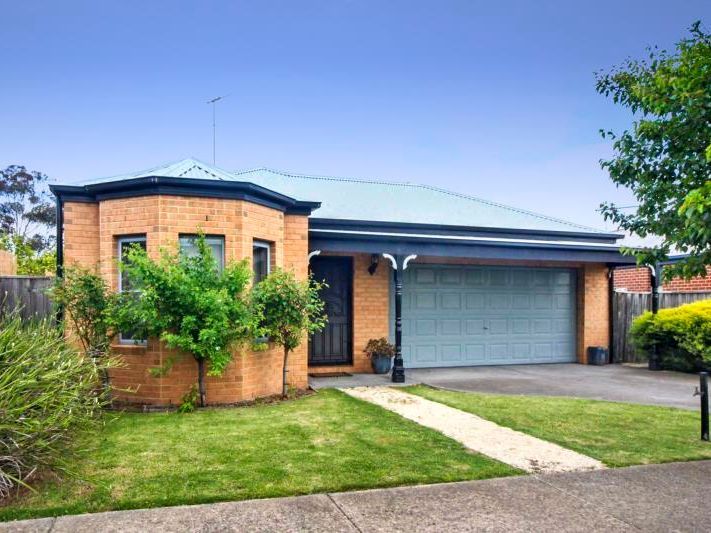 2 Chambers Court, Marshall VIC 3216