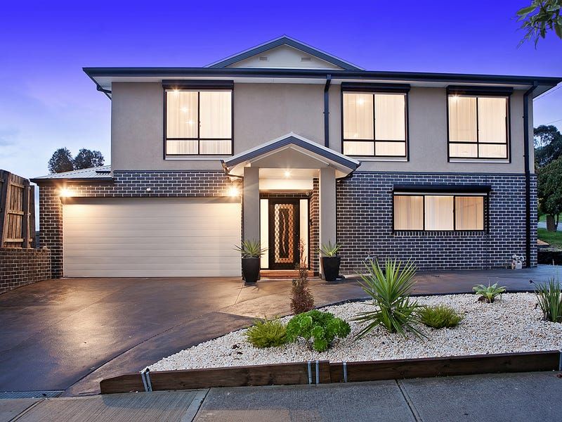 5 bedrooms House in 5 Songbird Ave CHIRNSIDE PARK VIC, 3116