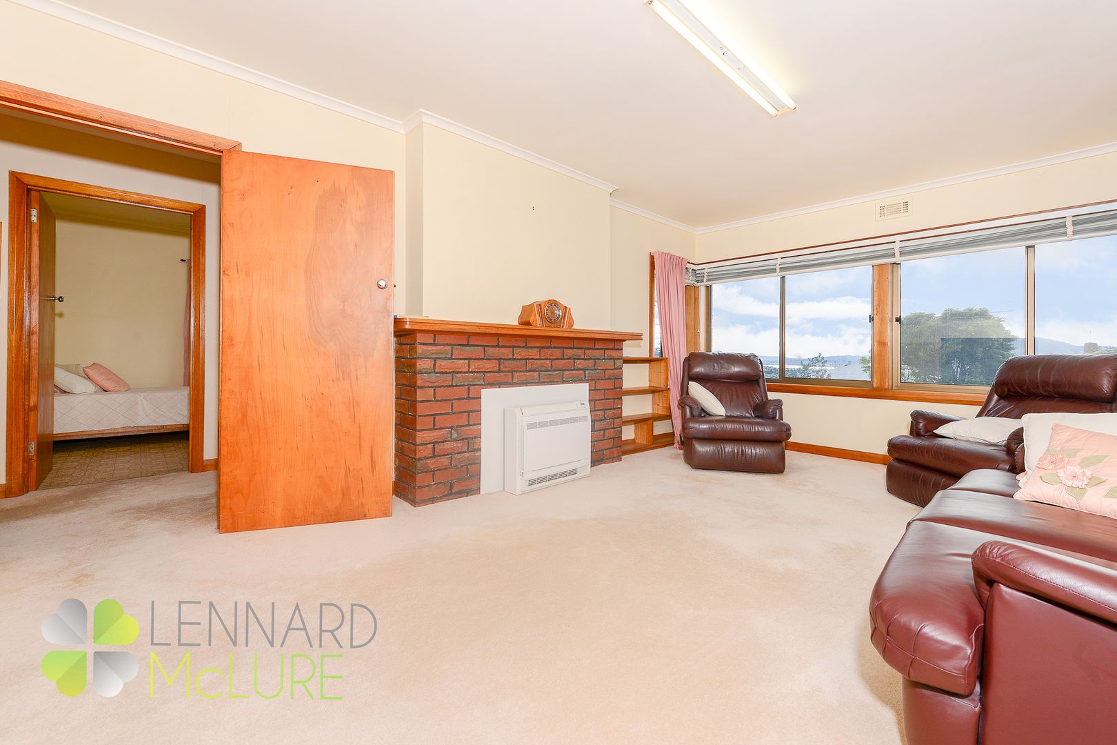 18 Ogilvie Street, Mount Stuart TAS 7000, Image 2