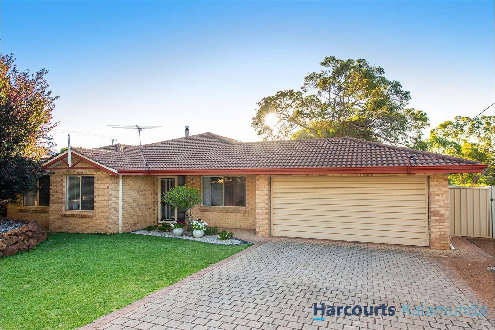 13 Trott Road, Lesmurdie WA 6076, Image 0