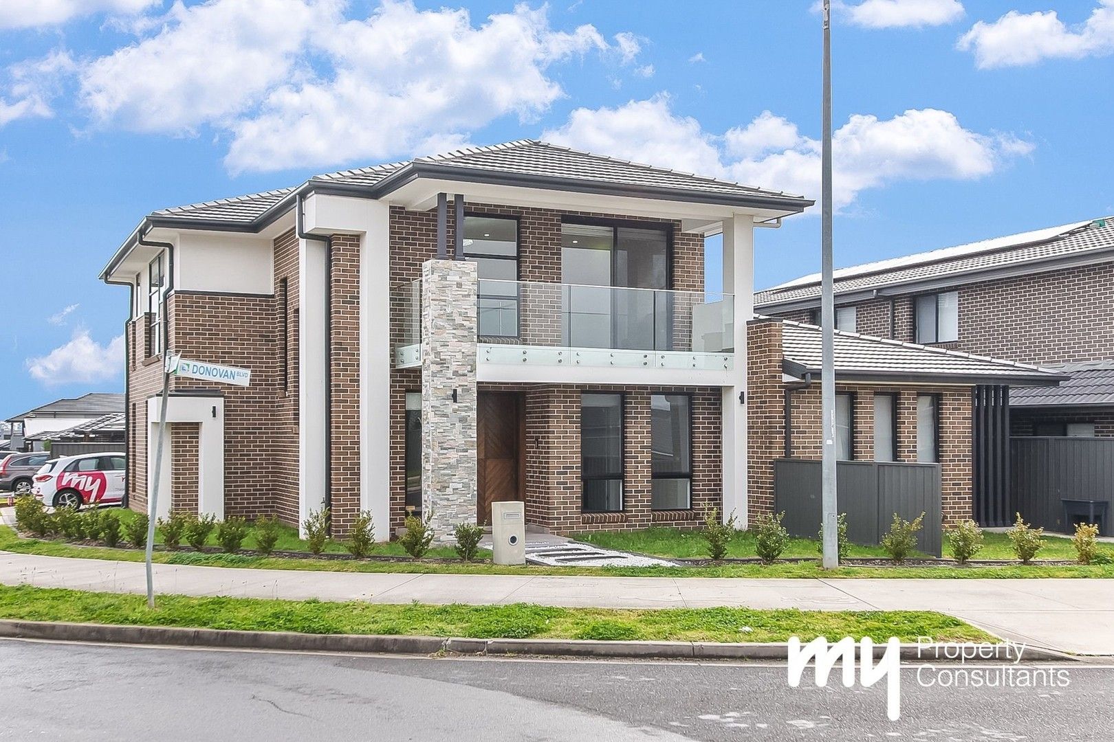 5 bedrooms House in 97A Donovan Boulevard GREGORY HILLS NSW, 2557
