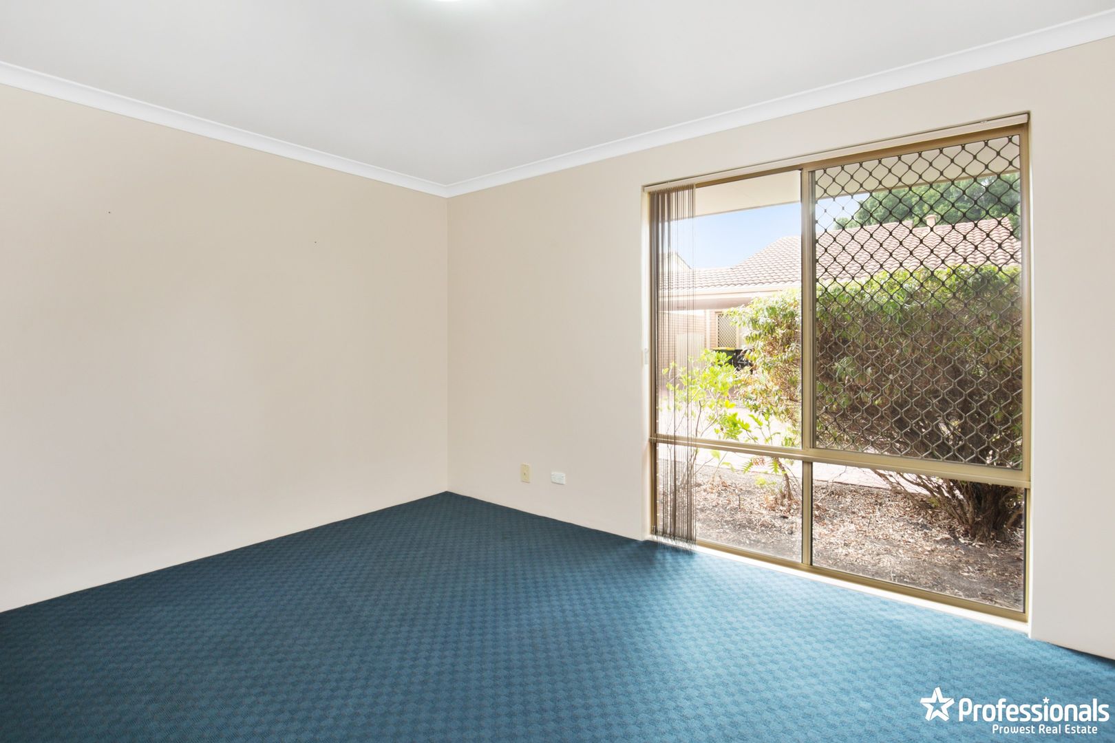 7/49 Mosaic Street East, Shelley WA 6148, Image 2