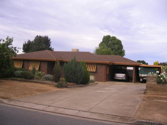 22 Chamberlain Road, Willaston SA 5118