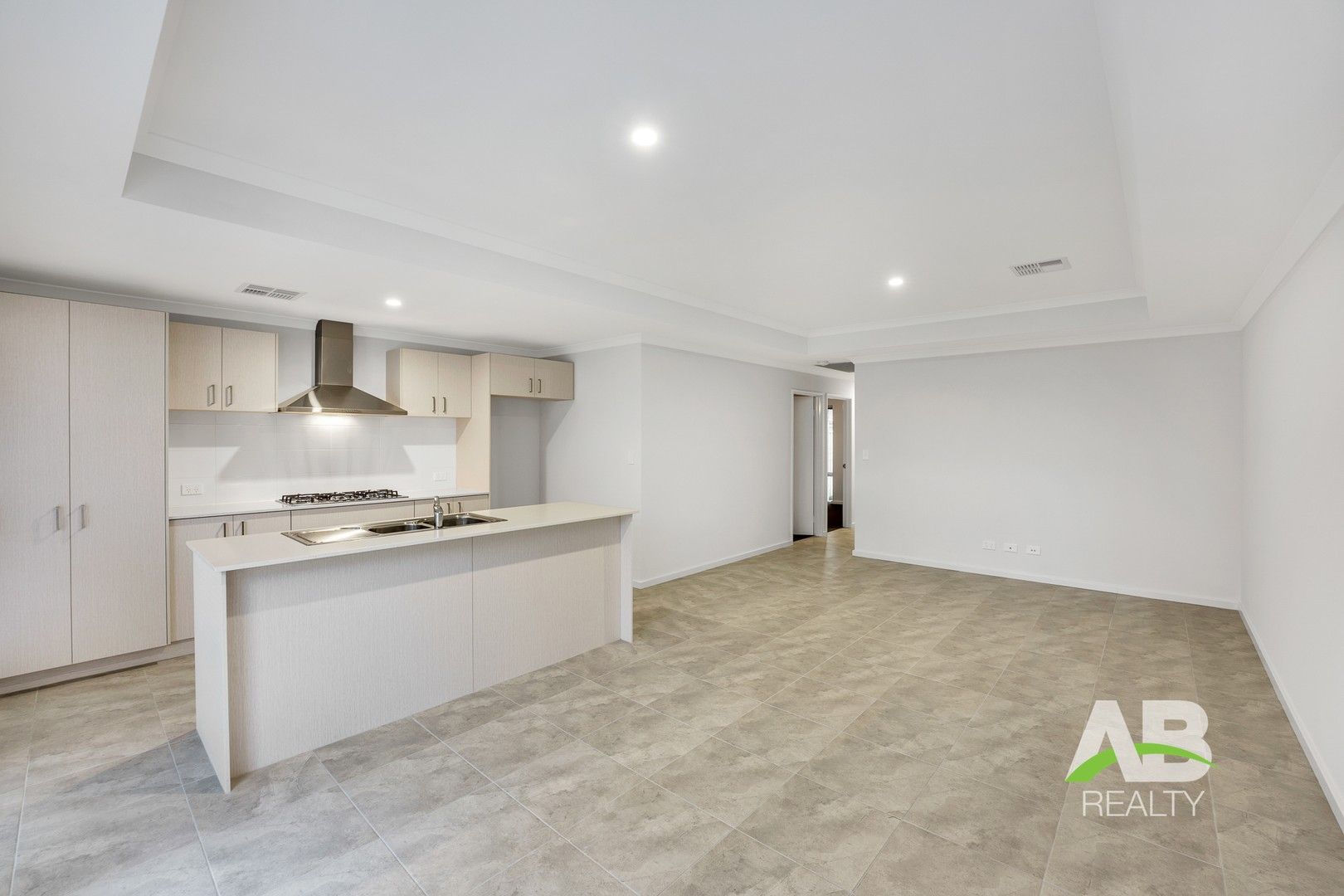 3 bedrooms House in 48 Hinckley Parkway HOCKING WA, 6065