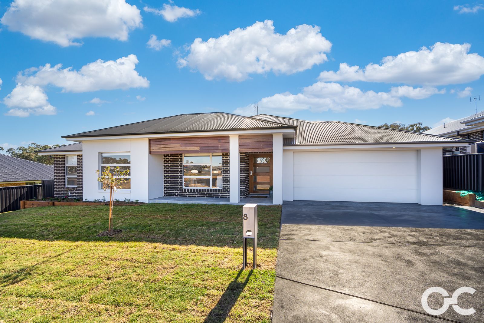 4 bedrooms House in 8 Pollock Place ORANGE NSW, 2800