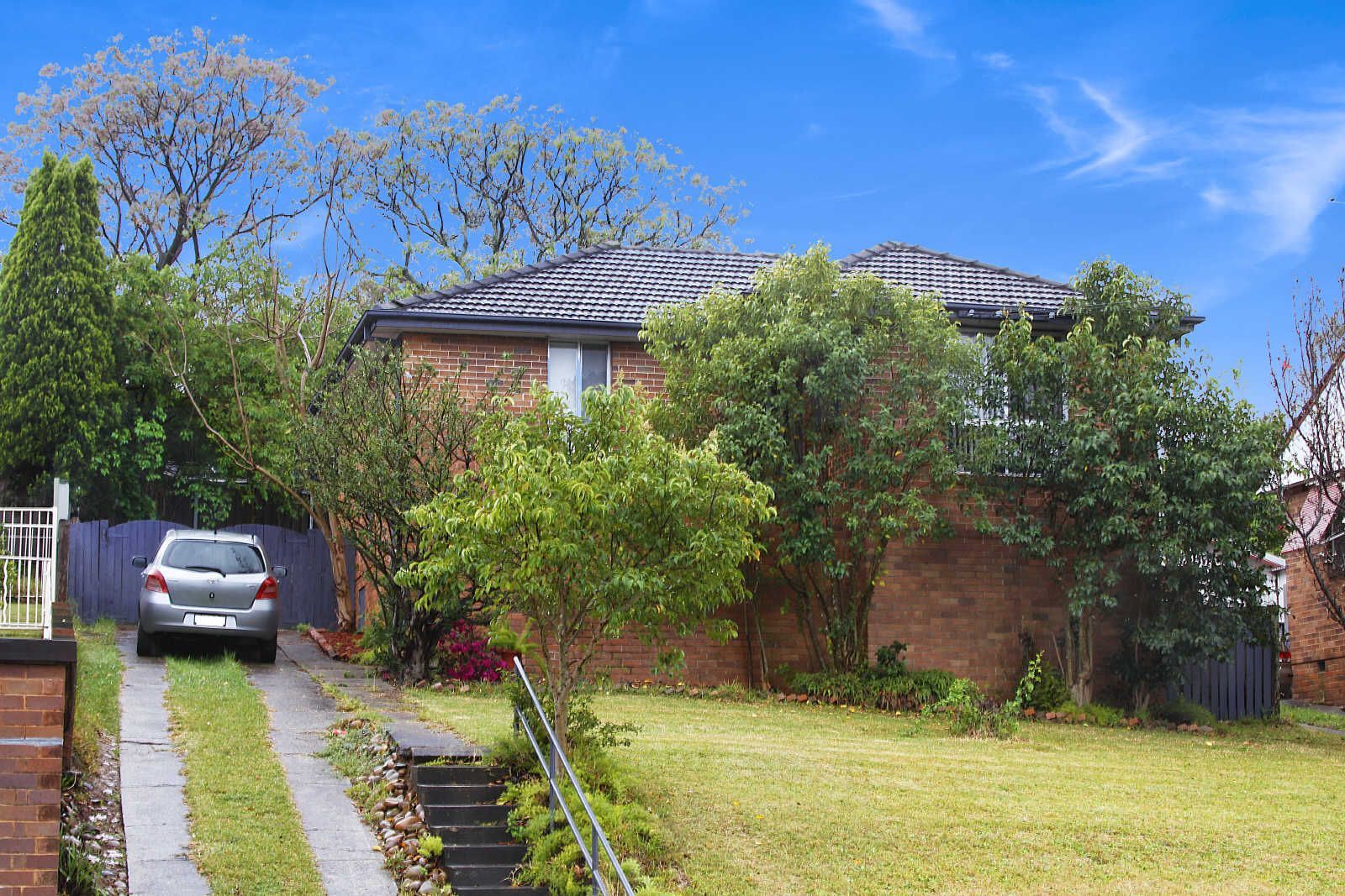 2 bedrooms House in 19 Gladys Crescent SEVEN HILLS NSW, 2147