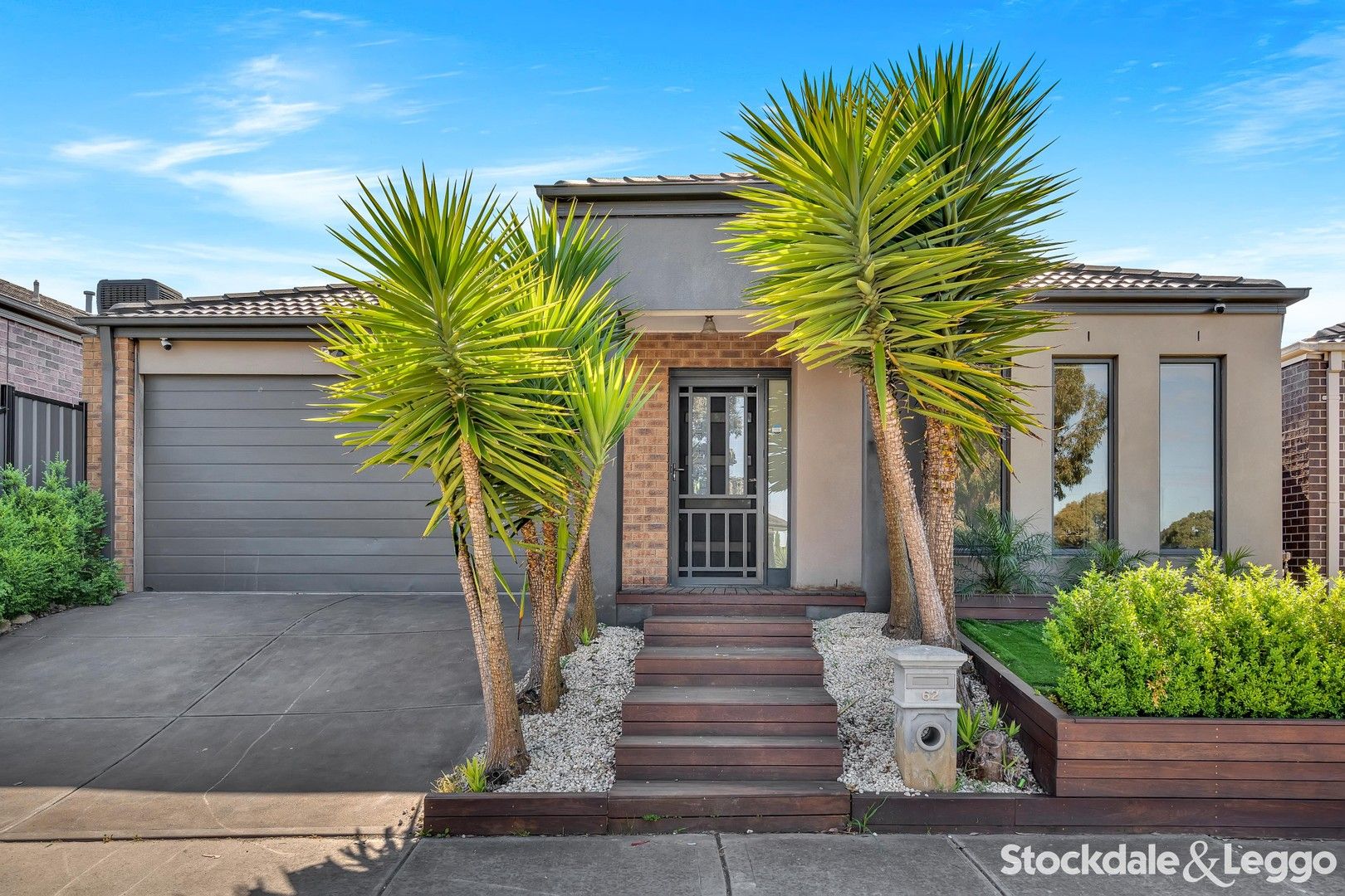 4 bedrooms House in 62 Bridgehaven Drive CRAIGIEBURN VIC, 3064