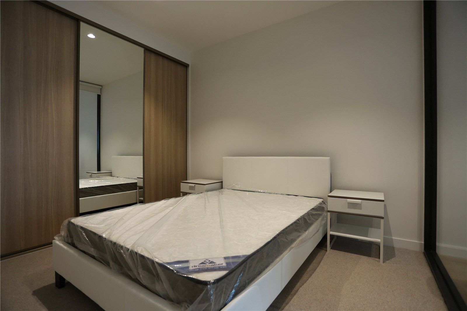 615/25 Coventry Street, Southbank VIC 3006, Image 2