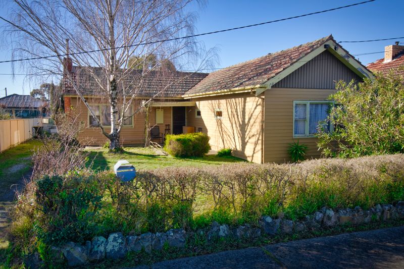 4 Linden Avenue, Wendouree VIC 3355