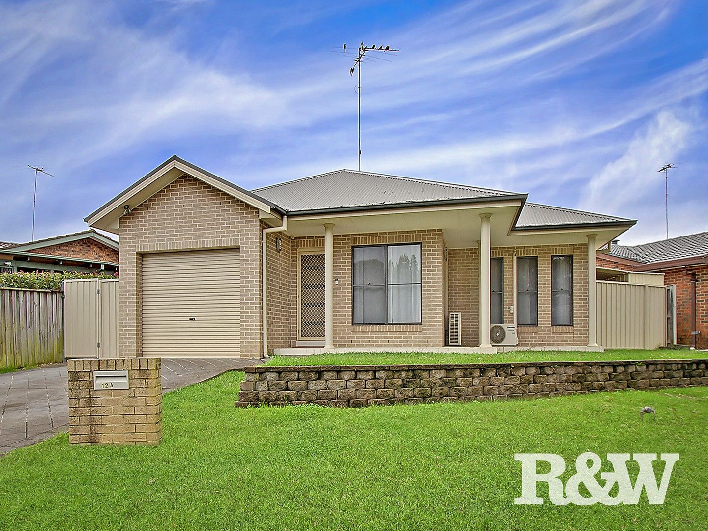 3 bedrooms House in 12A Dryberry Avenue ST CLAIR NSW, 2759