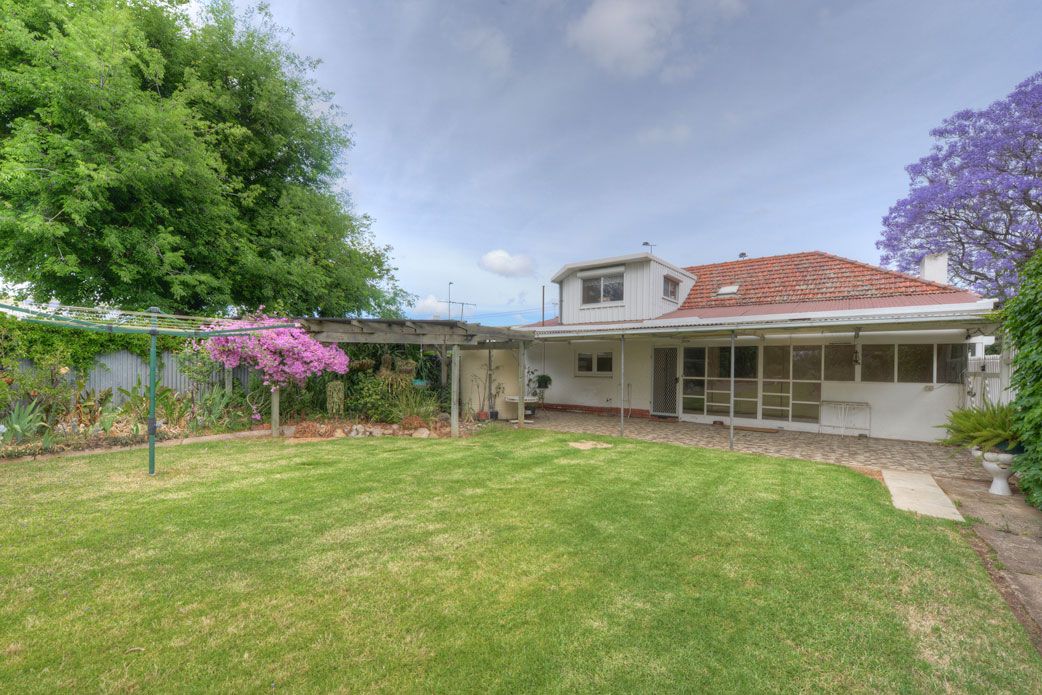 1 Myponga Terrace, BROADVIEW SA 5083, Image 2