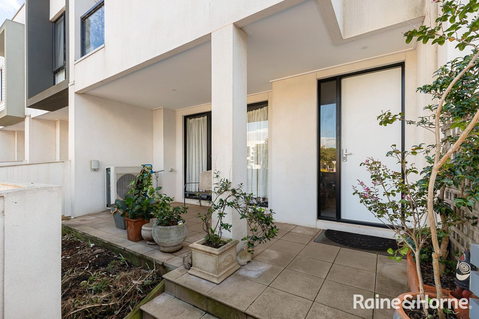 23 Quay Boulevard, Werribee South VIC 3030, Image 2