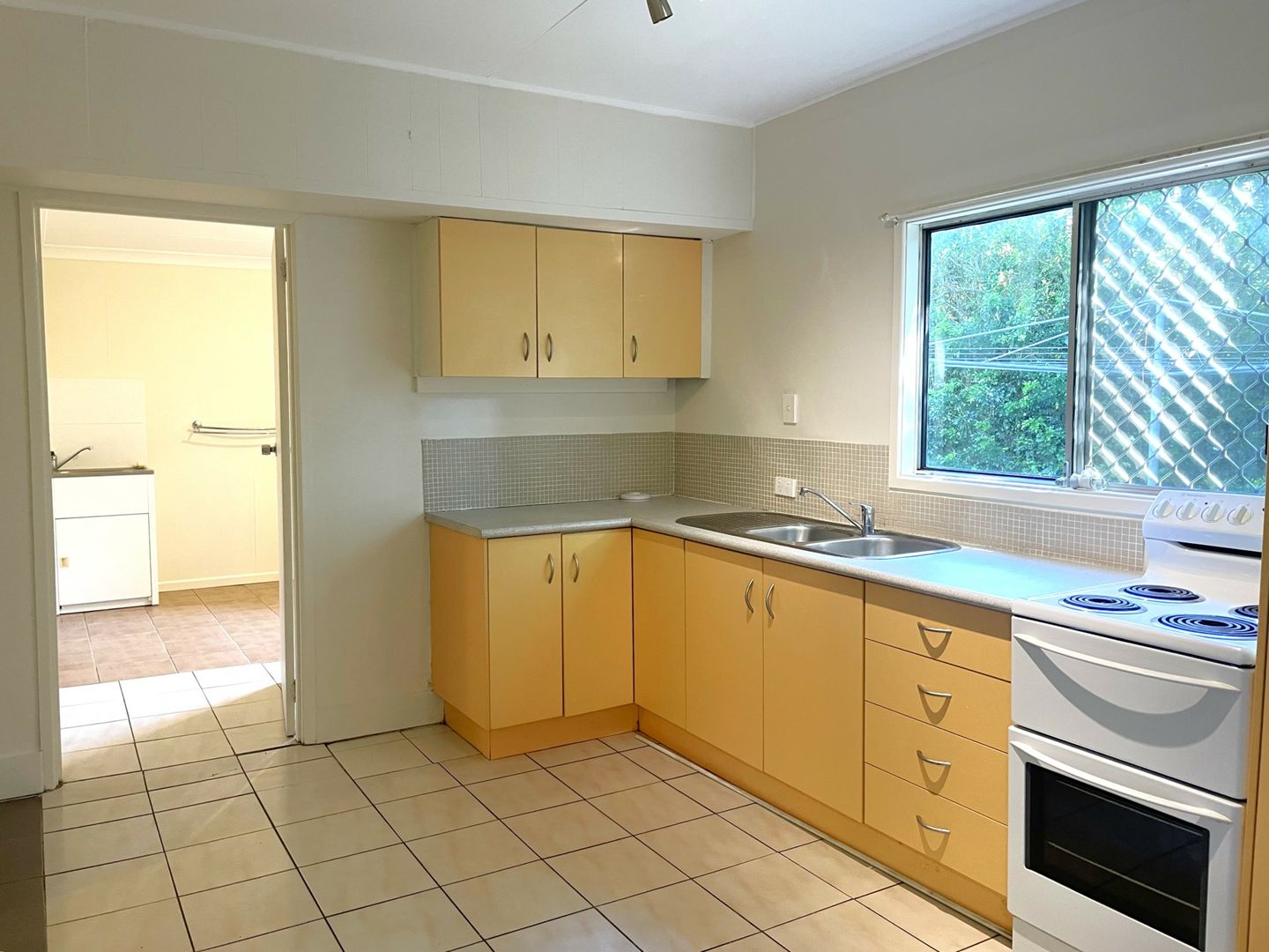 2/156 Douglas Road, Salisbury QLD 4107 Apartment For Rent Domain