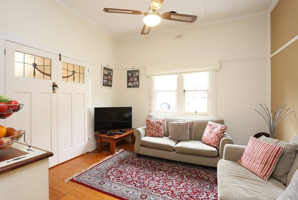 263 Victoria Road, Thornbury VIC 3071 House For Rent 920 Domain