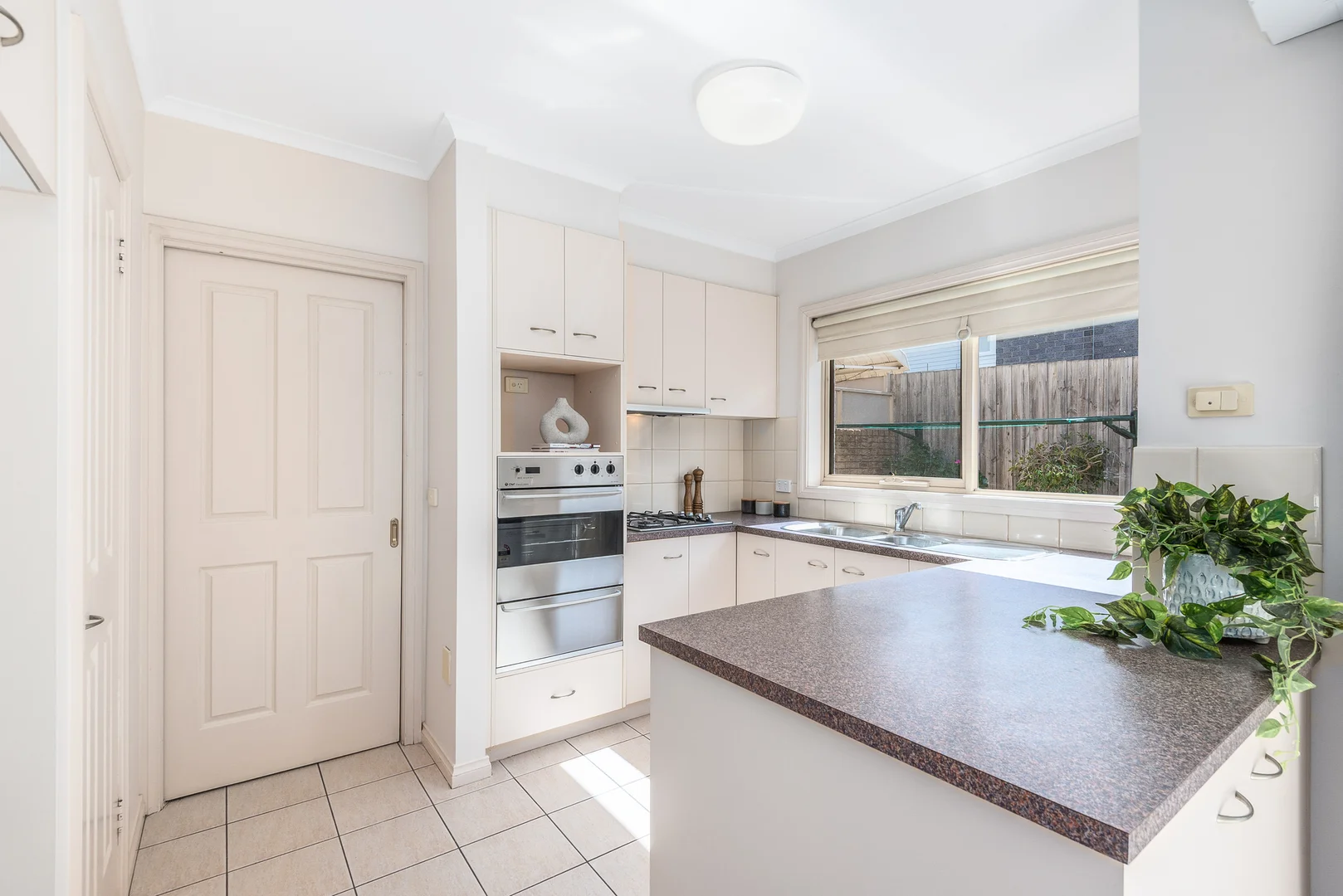 Additional image 6 of 2/66 Noble Street, Newtown VIC 3220