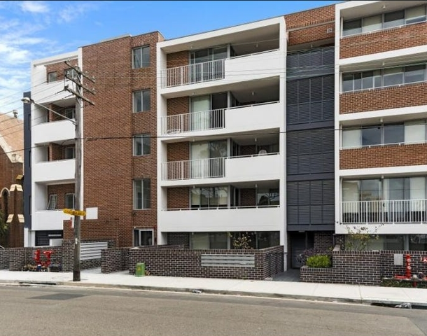 8/21 Conder Street, Burwood NSW 2134