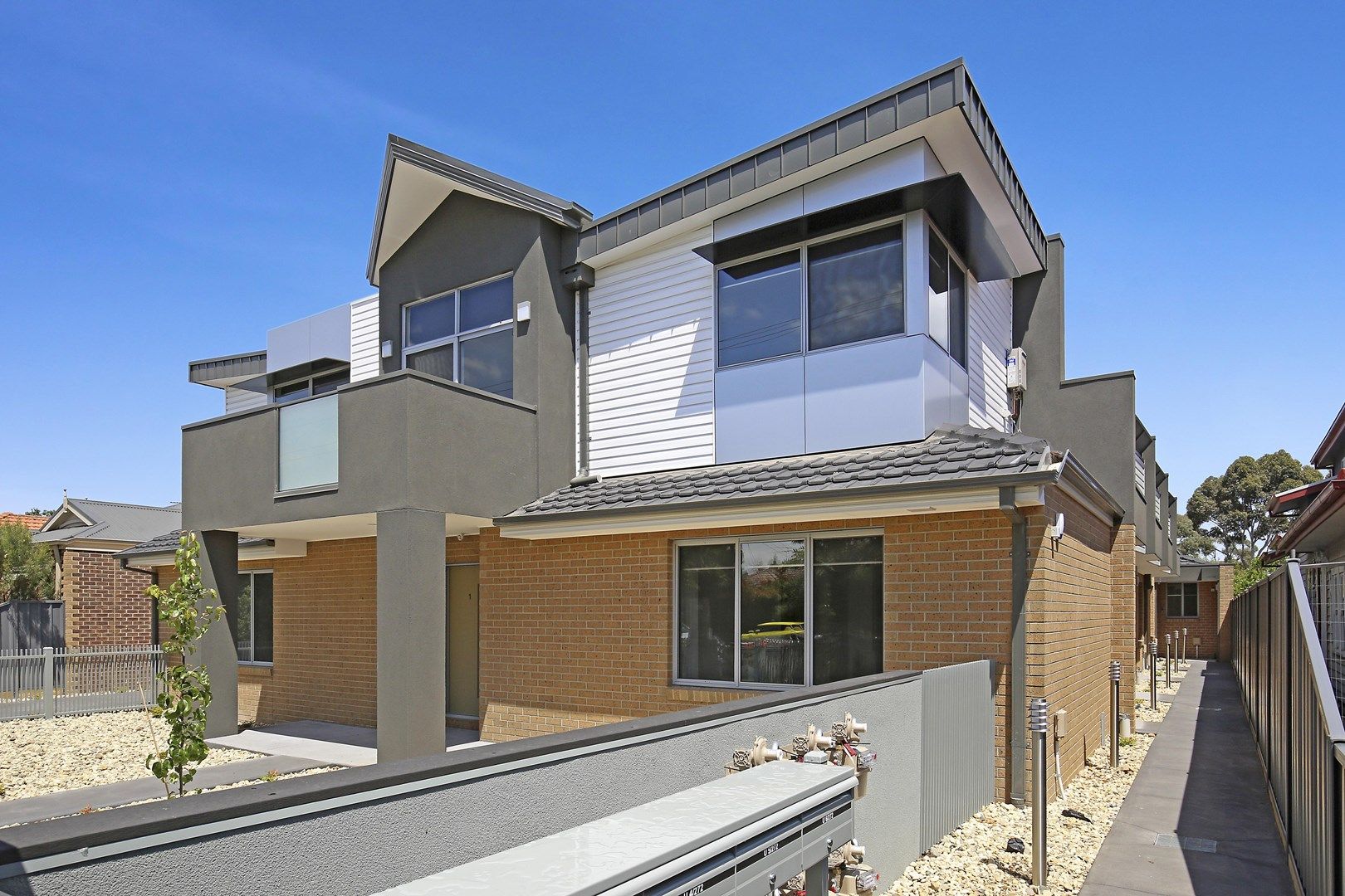 2 bedrooms Townhouse in 6/272 Station Street FAIRFIELD VIC, 3078