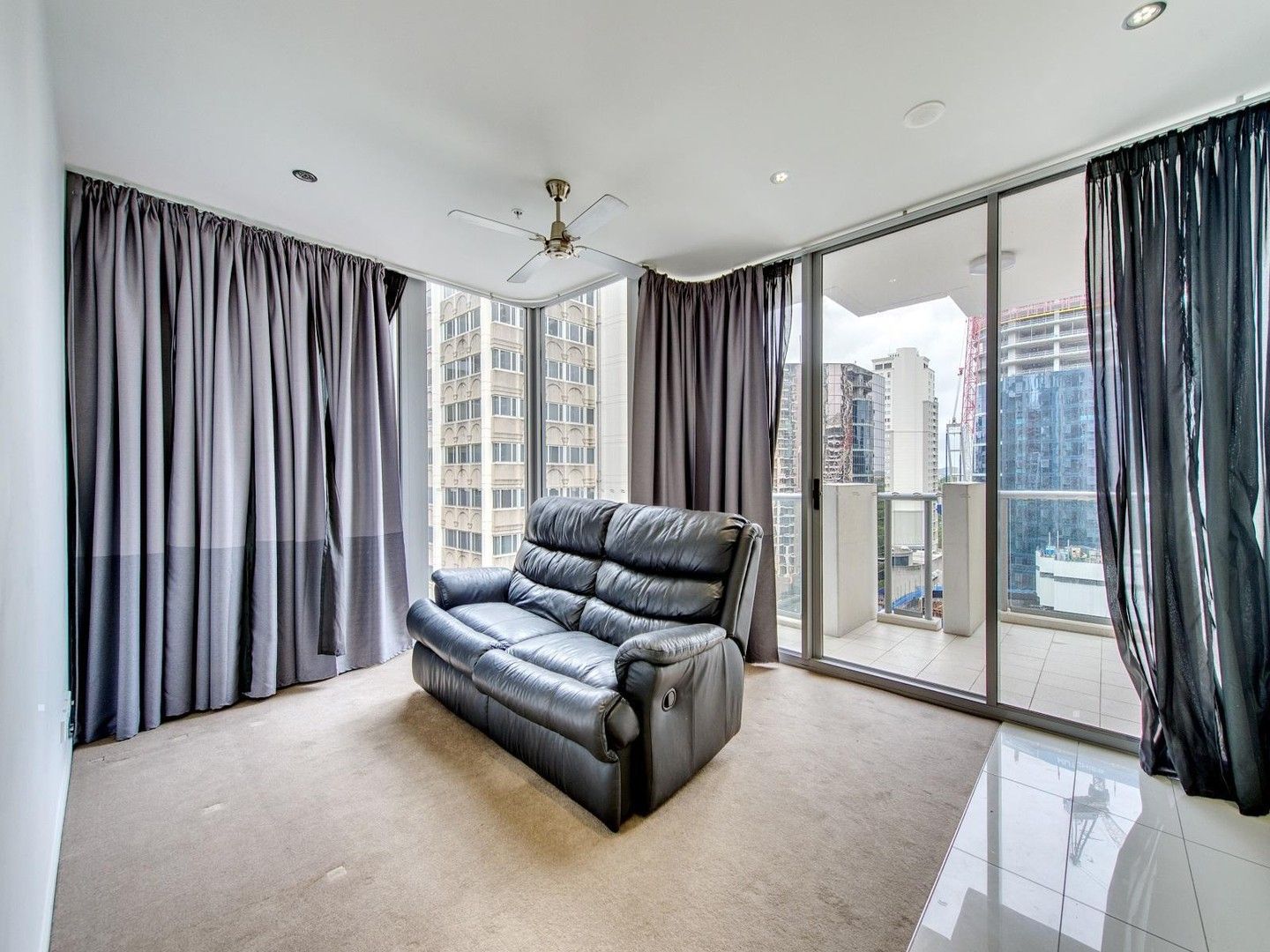 1 bedrooms Apartment / Unit / Flat in 1406/127 Charlotte Street BRISBANE CITY QLD, 4000