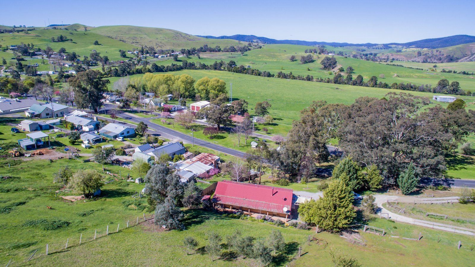 27 Main Road, Buchan VIC 3885, Image 0