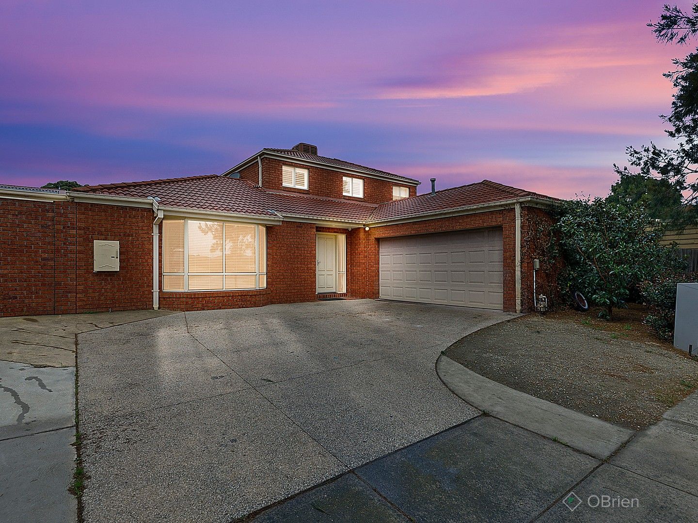 10 Fernhill Avenue, Cranbourne VIC 3977, Image 0