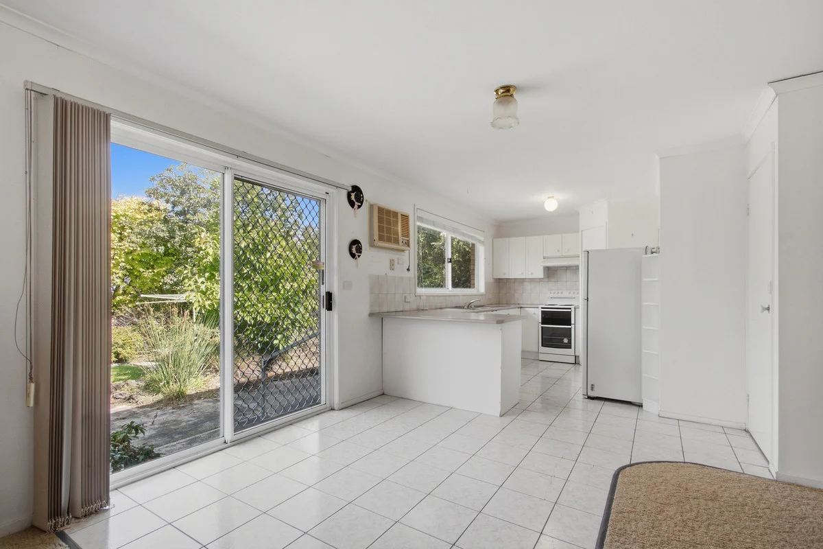 Additional image 9 of 6 Clematis Court, Lakes Entrance VIC 3909