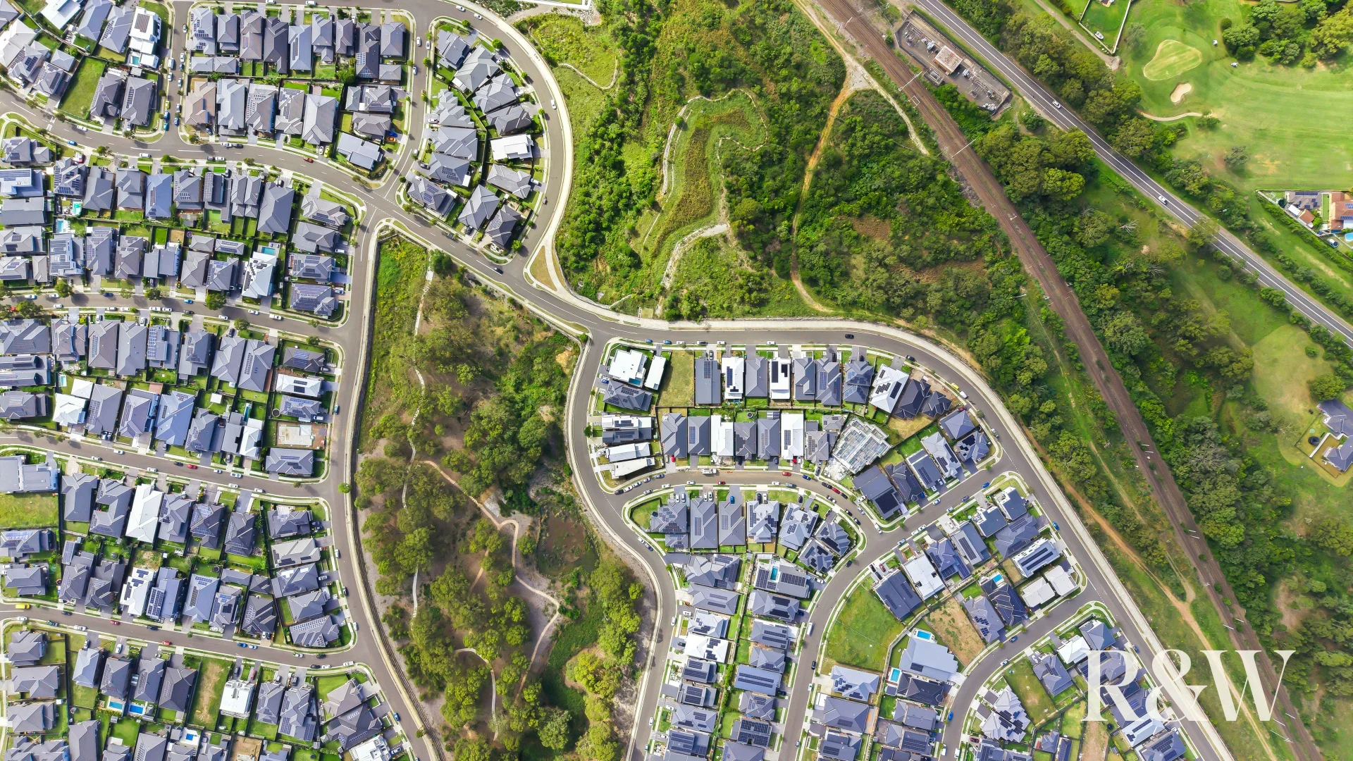 Additional image 7 of 4 FIELDHOUSE CIRCUIT, Campbelltown NSW 2560