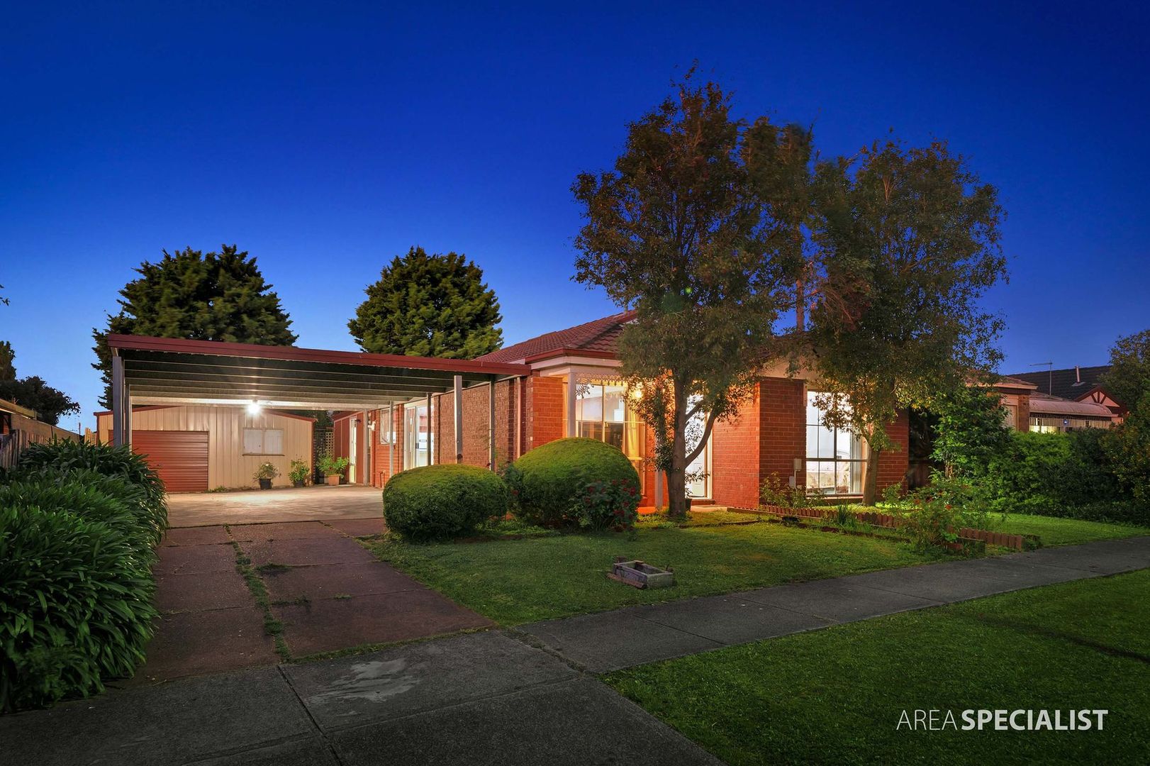 11 McGuigan Drive, Cranbourne West VIC 3977, Image 1