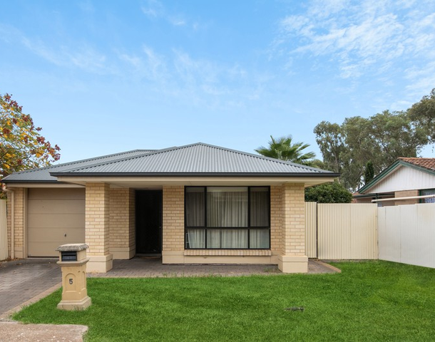 5 Cochran Street, Elizabeth Downs SA 5113