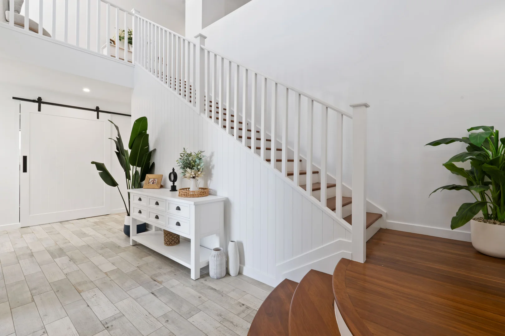 Additional image 16 of 97 Sir Bruce Small Boulevard, Benowa Waters QLD 4217