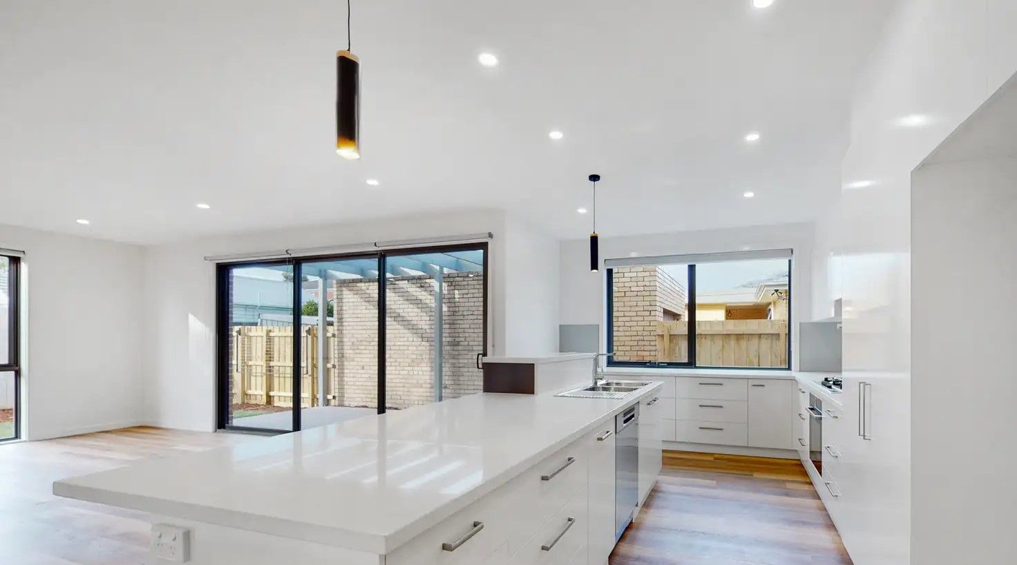 4 bedrooms Townhouse in 36A McGuinness Rd BENTLEIGH EAST VIC, 3165