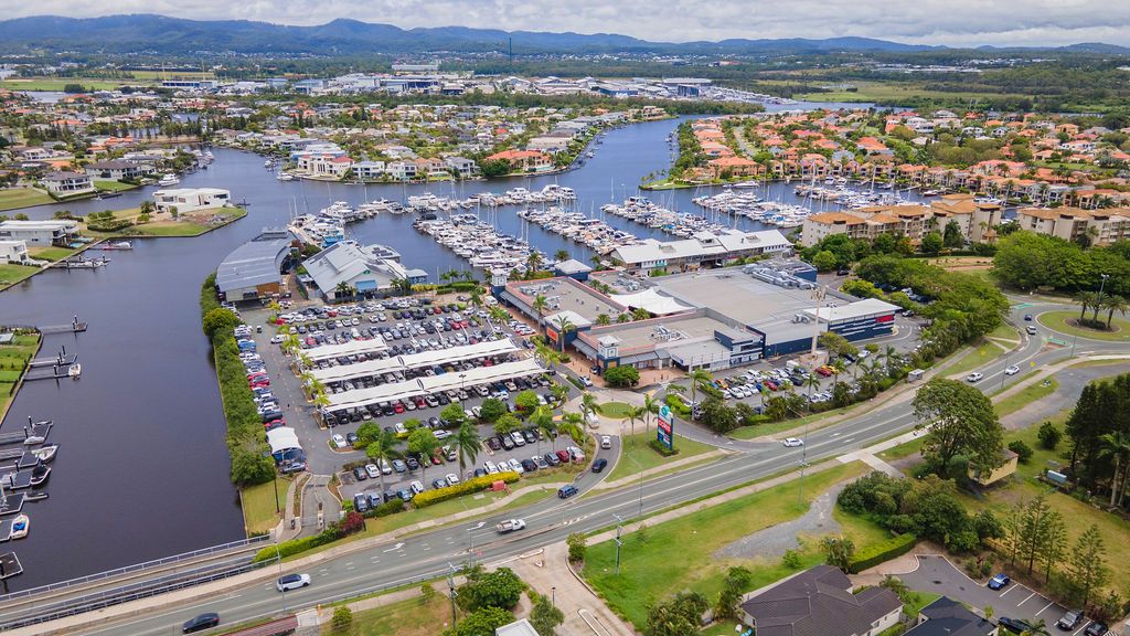 42 Outrigger Circuit, Hope Island QLD 4212, Image 2