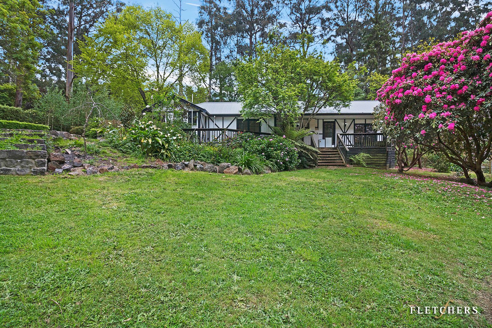 20 Dickens Road, Olinda VIC 3788