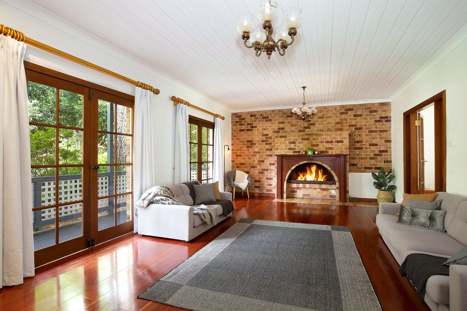 19 McLaughlin Avenue, Wentworth Falls NSW 2782, Image 1