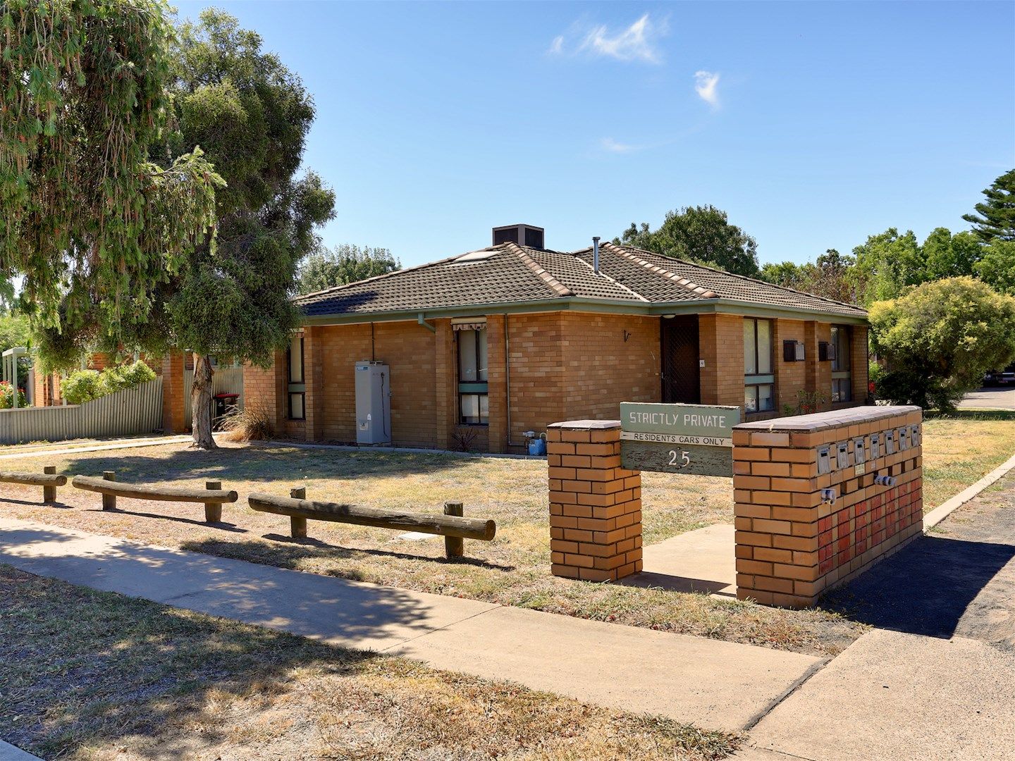 1/25 Hart Street, Euroa VIC 3666, Image 0