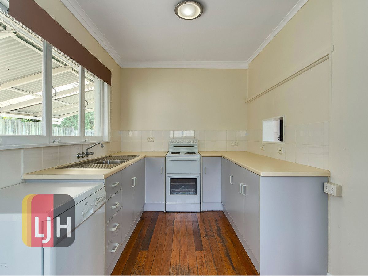 17 Quill Street, Stafford Heights QLD 4053, Image 1
