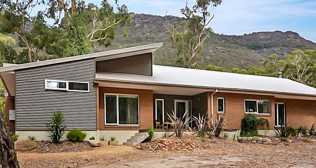 2 Young Rd, Halls Gap VIC 3381, Image 0