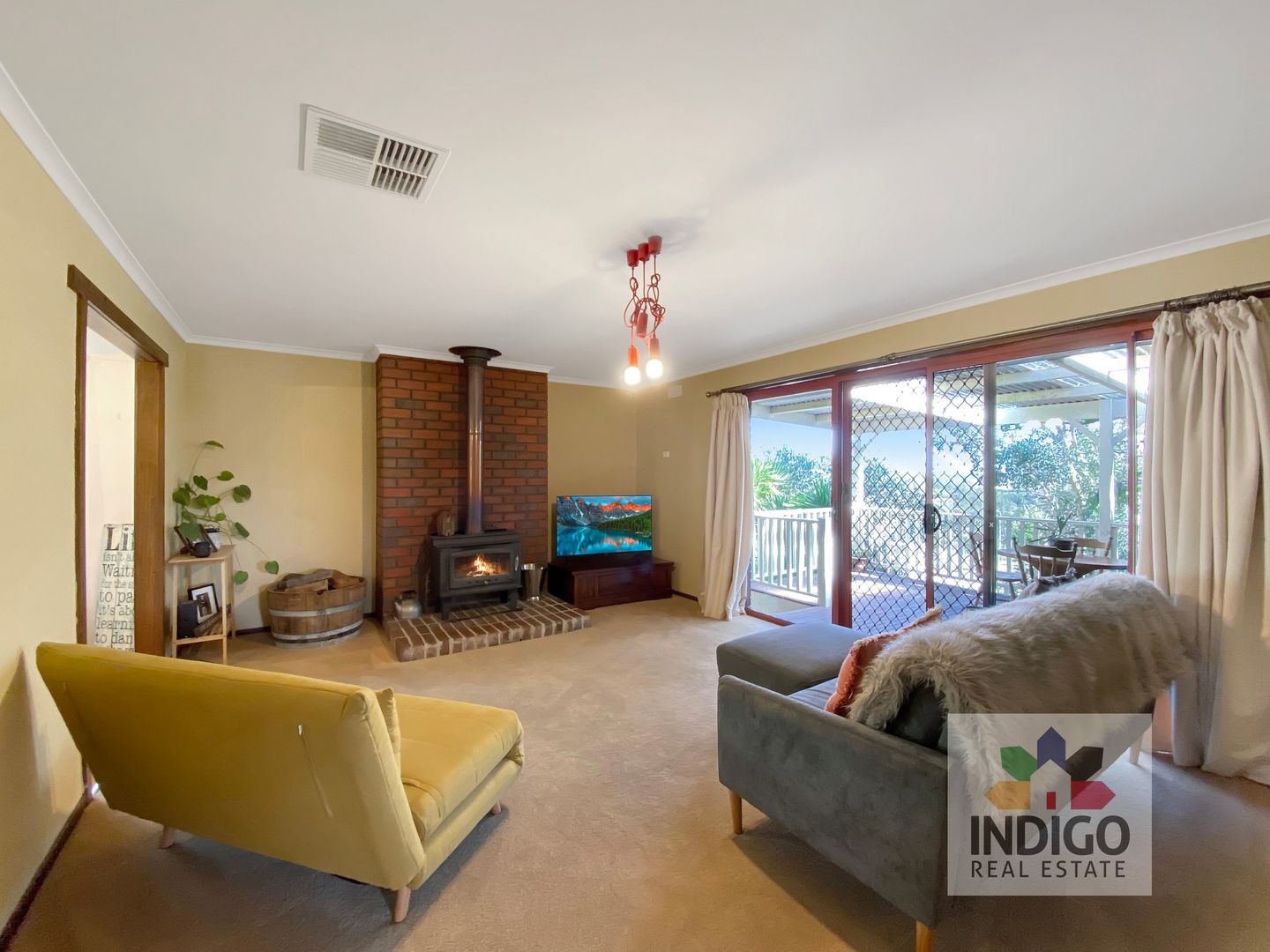 2 Wood Street, Beechworth VIC 3747, Image 2