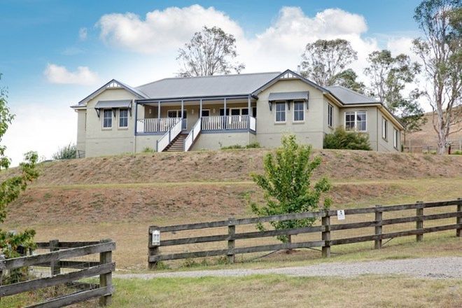 Picture of 4 Gordon Springs Drive, GLENMORE NSW 2570