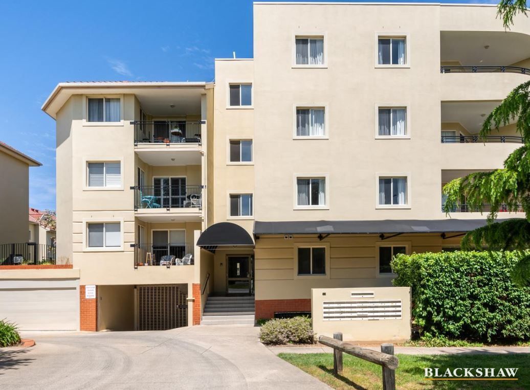 2 bedrooms Apartment / Unit / Flat in 11/10 Dominion Circuit FORREST ACT, 2603