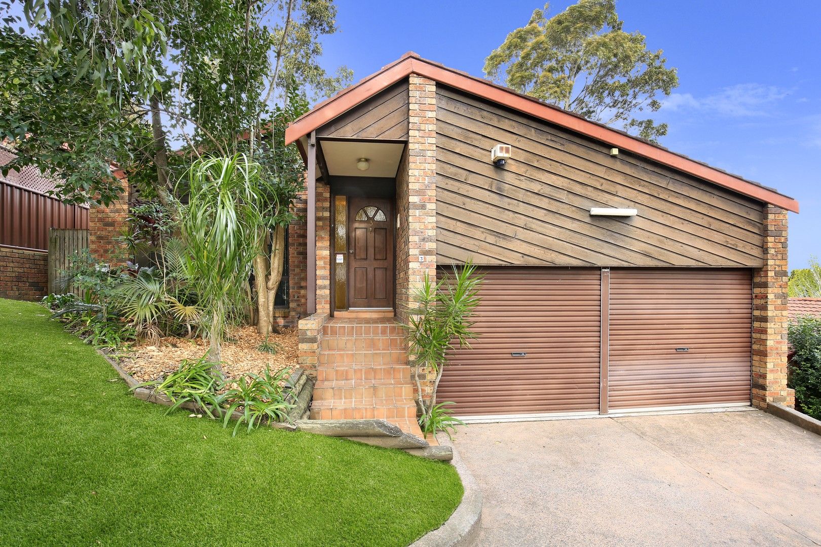3 bedrooms Townhouse in 3/28 Robertson St CONISTON NSW, 2500