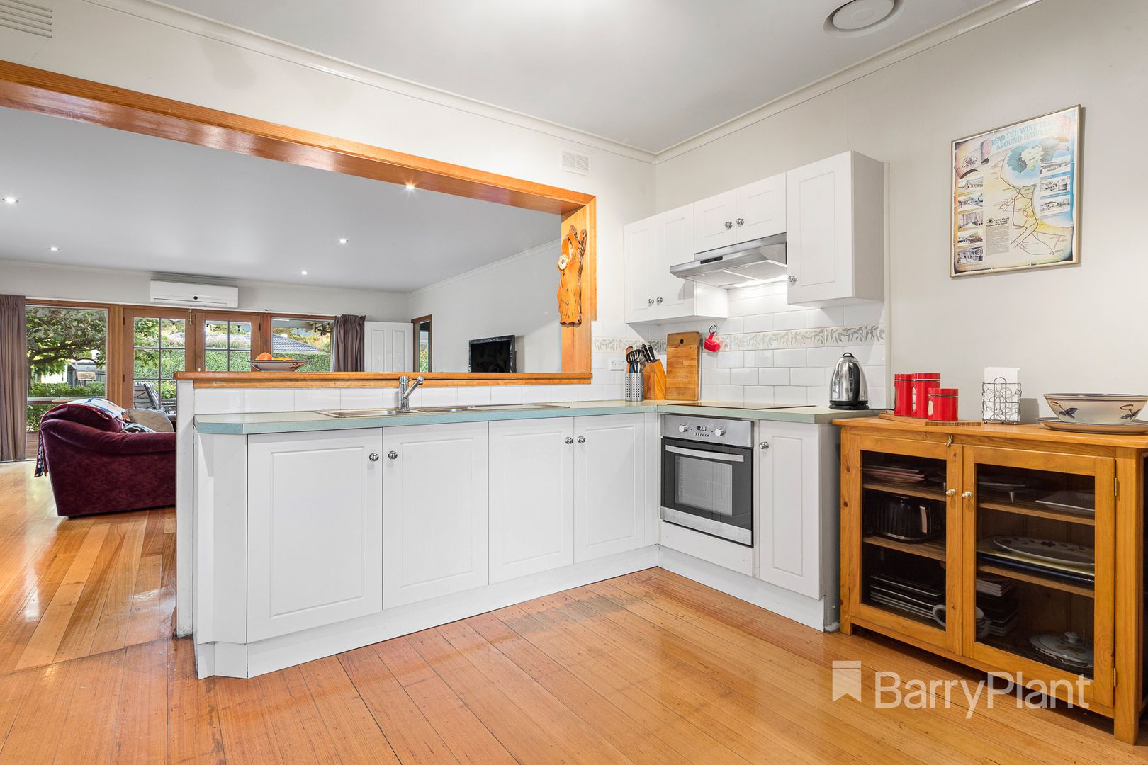 16 Taronga Court, Nunawading VIC 3131, Image 2