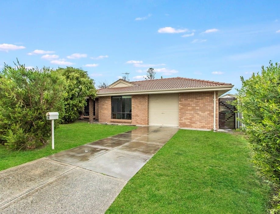 3 bedrooms House in 24 Georgetown Drive SAFETY BAY WA, 6169