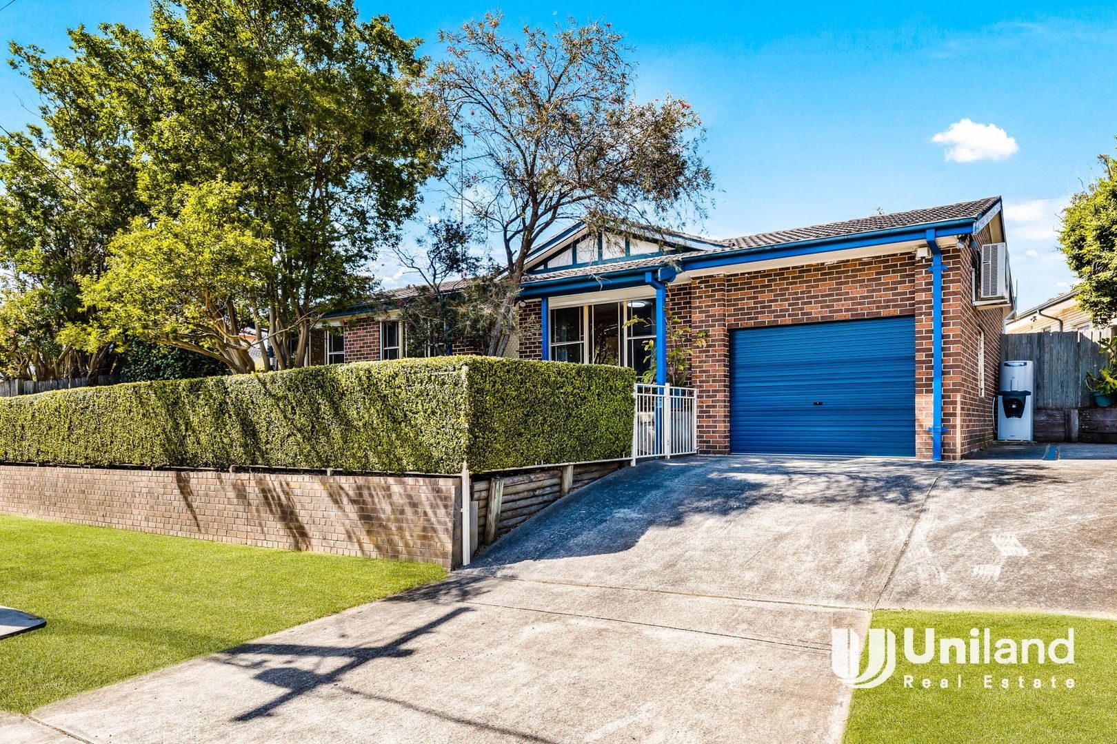 3 bedrooms House in 39 Garthowen Crescent CASTLE HILL NSW, 2154