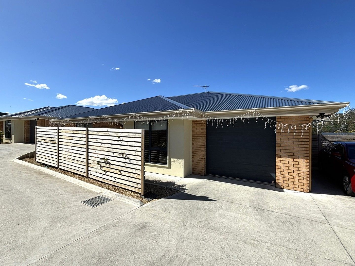 3 bedrooms Villa in 3/5 Jardinelle Road ROKEBY TAS, 7019