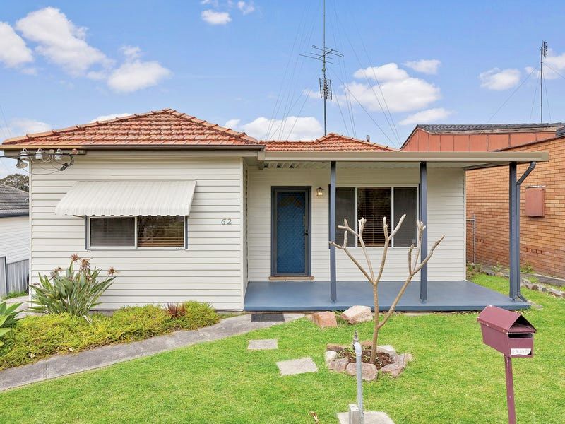 3 bedrooms House in 62 Buttaba Avenue BELMONT NORTH NSW, 2280